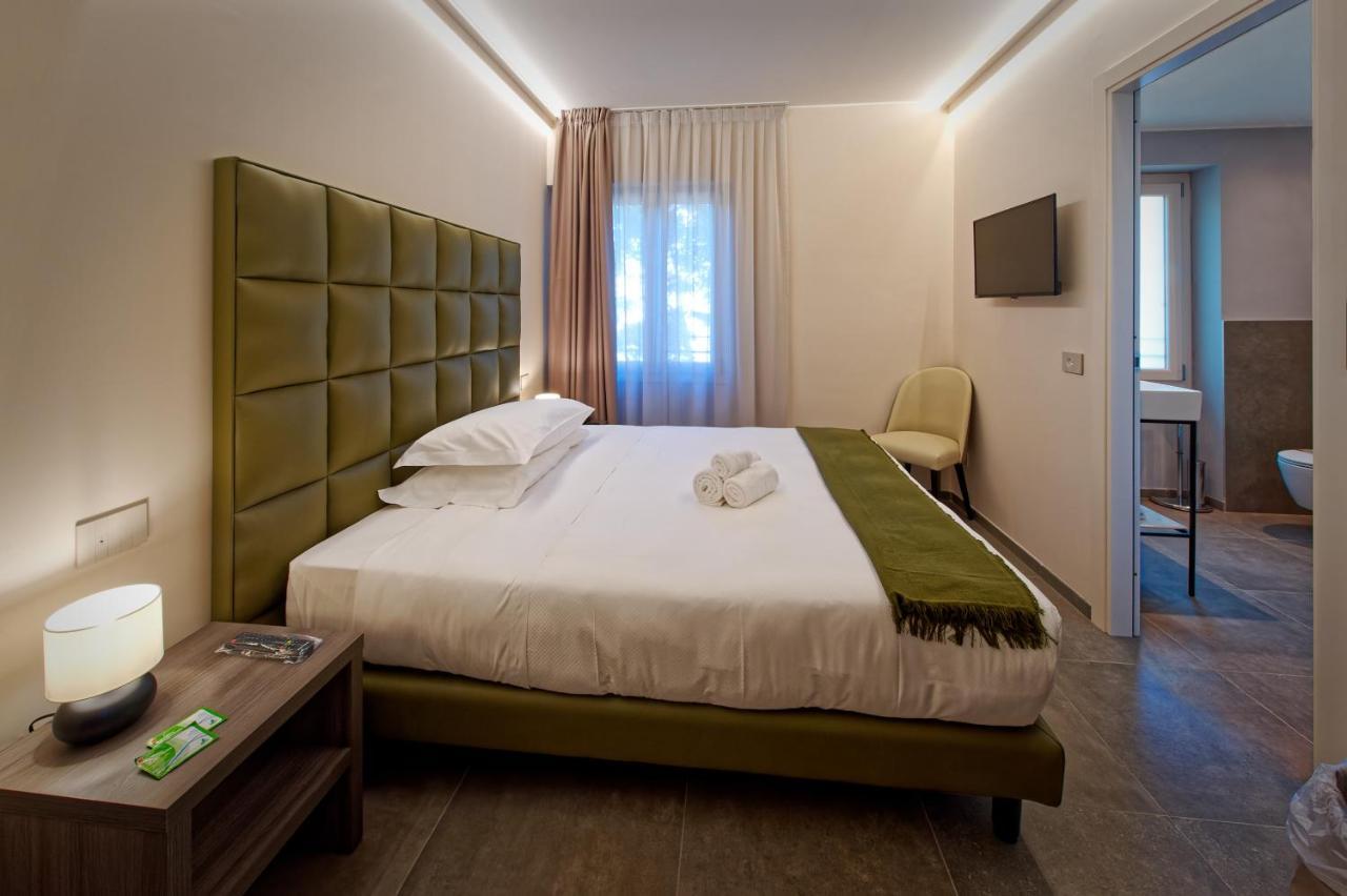 Albergo Giuan Taggia Exterior foto