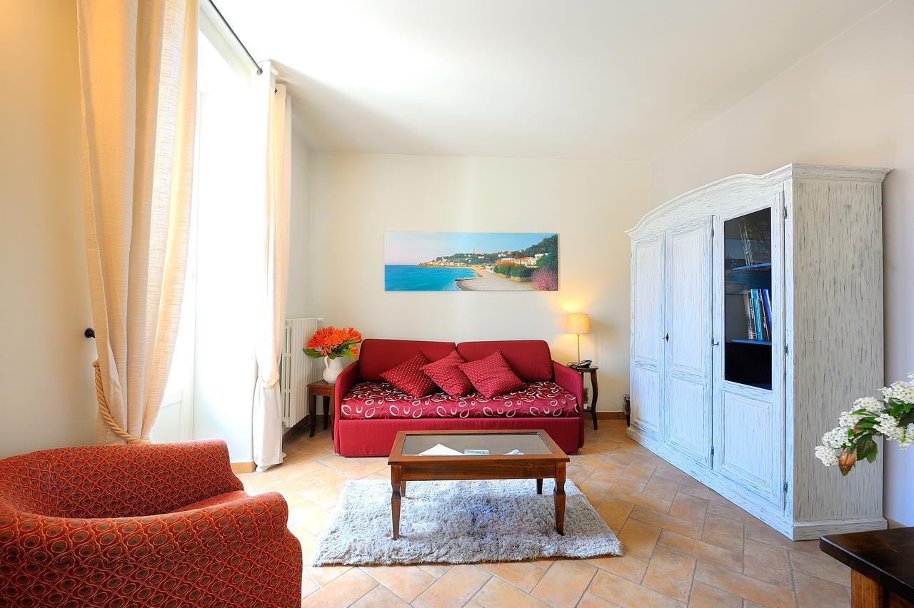 Albergo Giuan Taggia Exterior foto